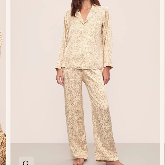 Eberjey Inez 100% Silk Printed Long Pajama Set Size XS Mink Puff/Bone Cream Tan - Picture 2 of 9